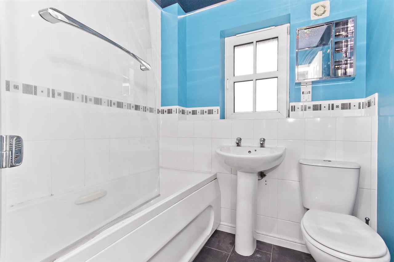 resized-2349823-Image 14 - Bath.jpg